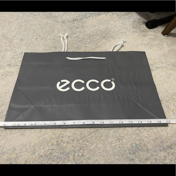 Brand New Ecco Signature Medium Size Paper Shopping Bag 17” X 11” X 5.25” - Picture 3 of 5